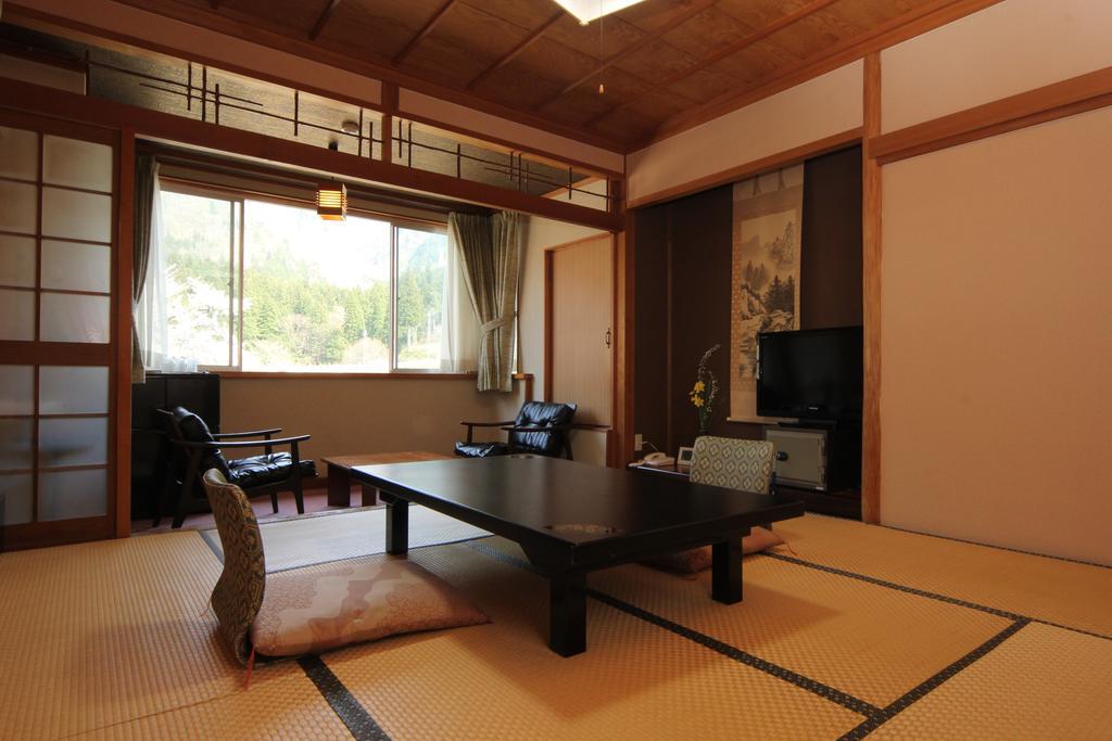 Gokayama Onsen Akaokan Nanto Eksteriør bilde